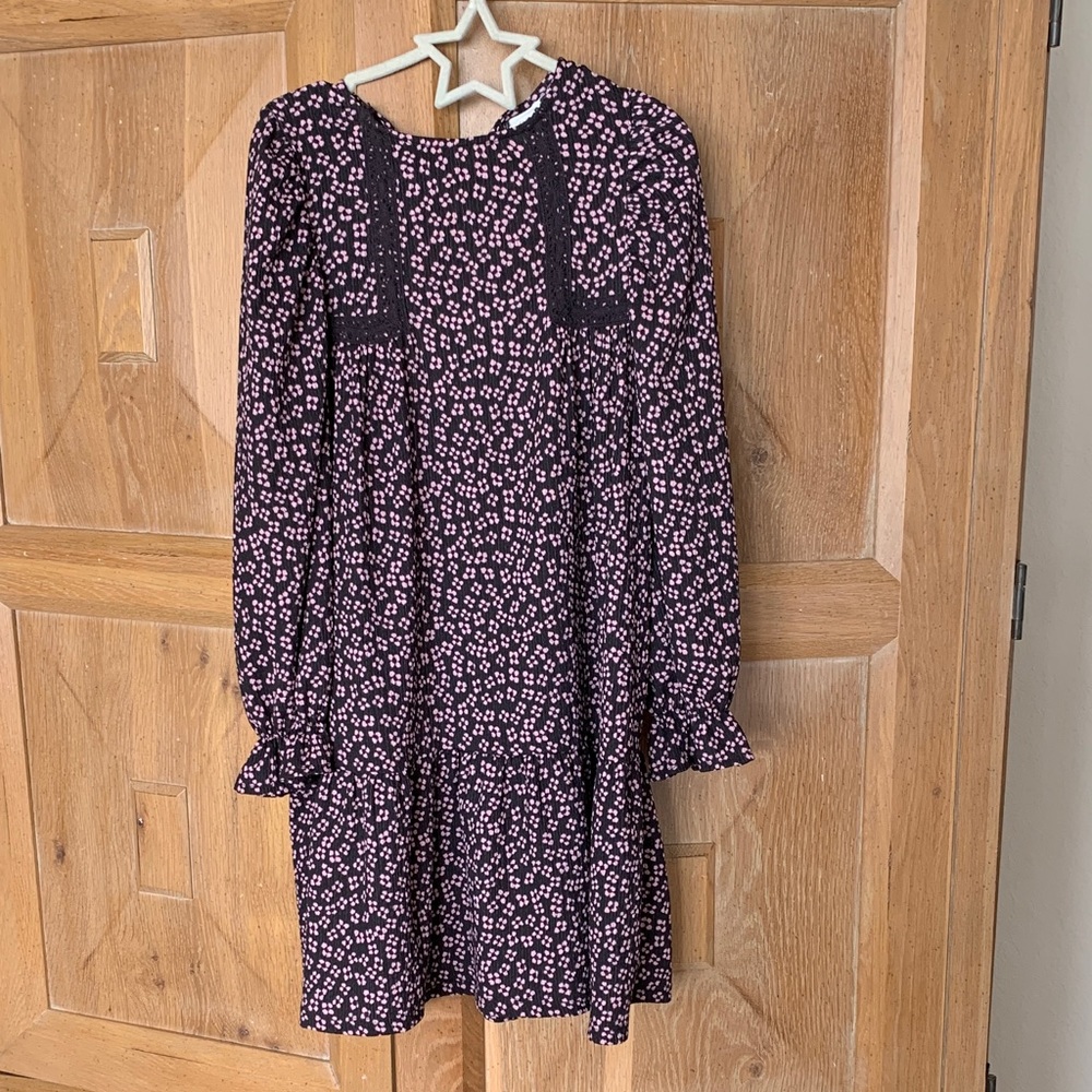 Zara Black and Pink Long Sleeve Dress